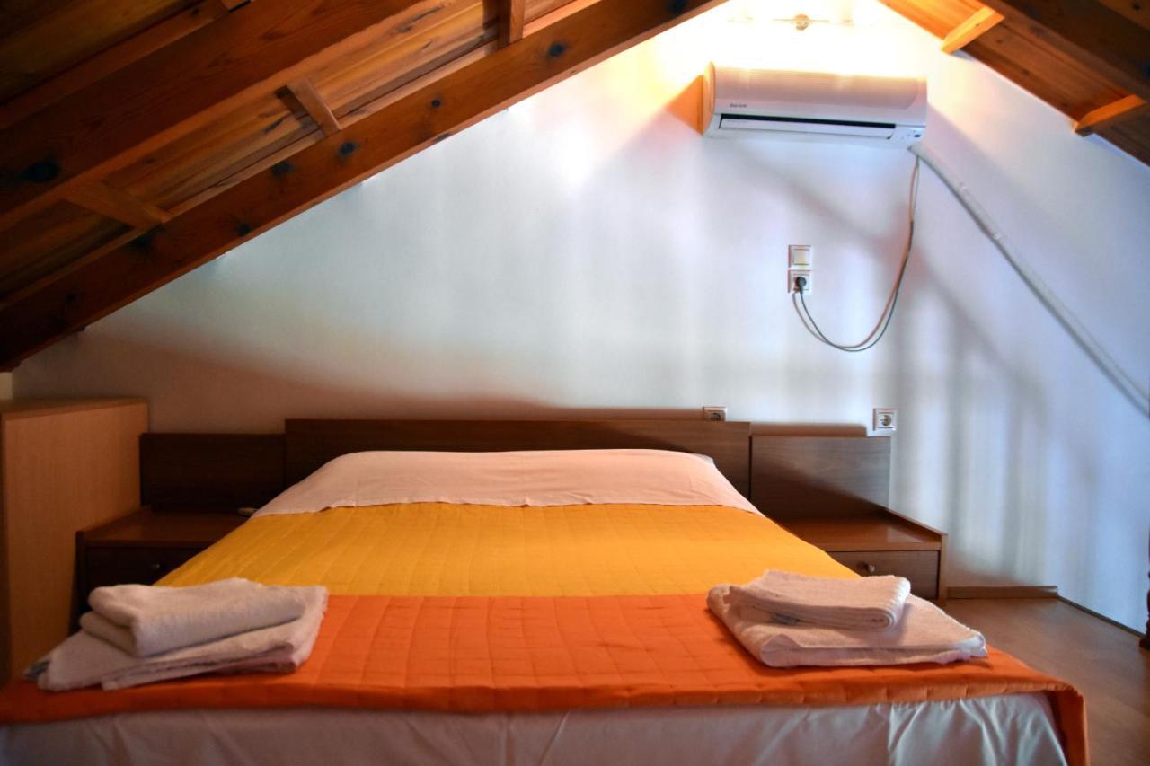 Irides Apartments Megalochori  외부 사진